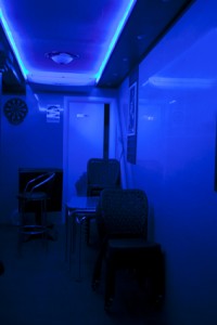 http://peterwaterschoot.com:443/files/gimgs/th-18_19 muur 3, 70 cm  blue wa kopie_v2.jpg